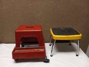 KOLLER CRAFT ROLLING STOOL & COSCO STOOL
