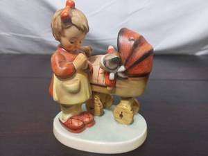 lot 22 image: Hummel Doll Mother Figurine