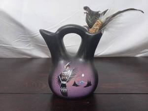 lot 25 image: Southwest Style Pottery Wedding Vase