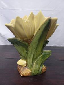 lot 55 image: Ceramic Planter