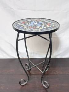 lot 71 image: Tile Top End Table Plant Stand