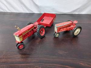 lot 73 image: Vintage Metal Toy Tractors