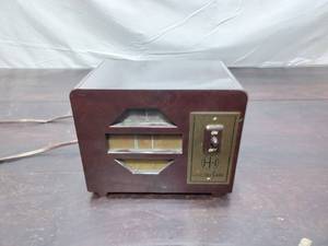 lot 110 image: Electro-Aire Ozonator
