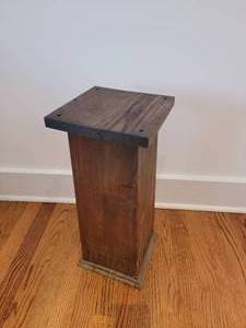 lot 70 image: Vintage Arts & Craft Plant Pedestal