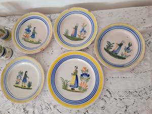 lot 121 image: French Quimper Serving Dish Collection