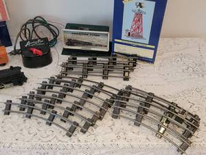 lot 80 image: Vintage American Flyer Model Train Set