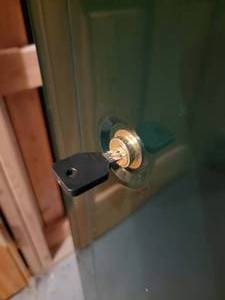 lot 34 image: Stack-On Secure Locker