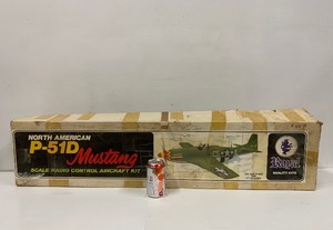 lot 31 image: LARGE Vintage Royal Products North American P-51D MUSTANG Balsa Wood RC Model Airplane Kit