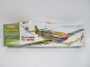 lot 52 image: Vintage Comet Super Stars Exclusive MESSERSCHMITT Bf 109 Balsa Wood Model Kit