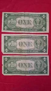 lot of 3 US $1 Silver Certificates, all 1935s