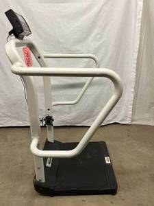MSRP $1600 Health-O-Meter 1100KL Professional Digital Handrail Bariatric Scale 1000lb Capacity Would Make A Great Veterinarian or Packaging Scale - Excellent Condition