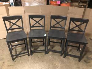 lot 1 image: Lot of 4 Counter Height Chair open box review pictures