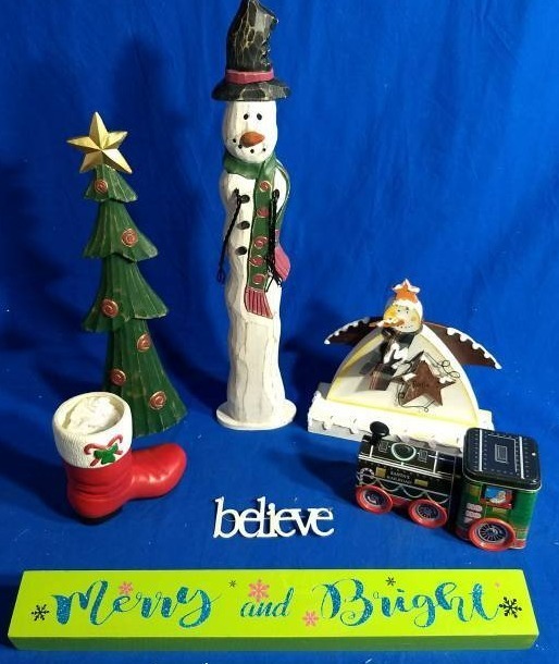 lot 54 image: Variety Assortment of Christmas Decor Items and Santa Train Tin