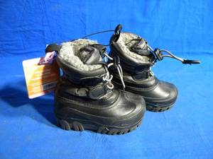 lot 172 image: Brand New with Tags Members Mark Youth Snow Boots