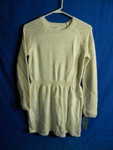 lot 180 image: Brand New with Tags Cat & Jack Girls Sweater Pullover Cream Colored Size XL 1416