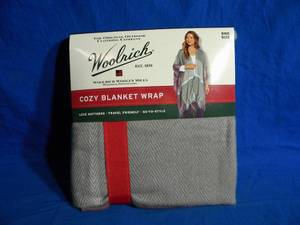 lot 189 image: Brand New Woolrich Womens Ultra Soft & Cozy Blanket Wrap (Amelia, OSFM)