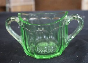VINTAGE URANIUM GLASS SUGAR BOWL