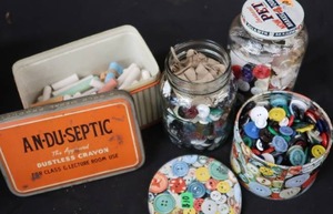 VINTAGE BUTTONS AND CHALK