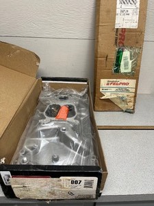 NEW   old stock   chevy v8 intake manifold and gaskets
