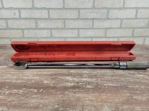 lot 358 image: Snap-on 12 Drive Click-Type Torque Wrench - Part No. QD3R250