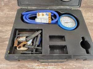 lot 362 image: Snap-on Vacuum . Pressure Test Gauge Kit - Part No. EEPV311A
