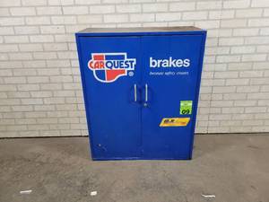 lot 390 image: CARQUEST Steel Wall Mount Cabinet w Key and (5) Shelves - Approx. 39-12 x 32 x 14 - NO SHIPPING