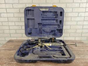 lot 418 image: Lincoln Power Luber Model 1200 Cordless Grease Gun - NO SHIPPING