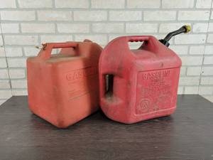 lot 449 image: 5 & 6 Gallon Poly Gas Cans - NO SHIPPING