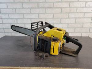 lot 454 image: McCulloch PRO MAC Gas Chainsaw - Model 610 - NO SHIPPING