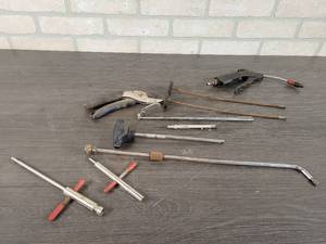 lot 519 image: Specialty OTC Tools, VACULA Blow Gun, Specialty Ratchets and More