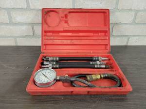 lot 532 image: Snap-on Compression Gauge Set - Part No. MT308KB