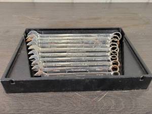 lot 539 image: Snap-on Metric Combination Wrenches 19mm to 10mm