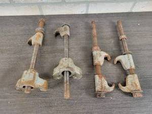 lot 543 image: Automotive Spring Compressor Tools