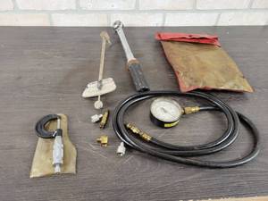 lot 549 image: Torque Wrenches, Gauge and Central Micrometer