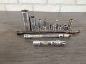 lot 553 image: (13) Snap-on 38 Drive Sockets and Extensions - Sizes up to 1-116 and 18mm