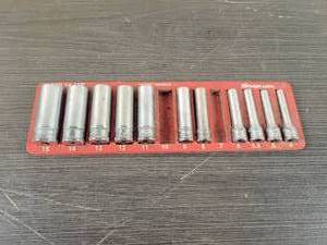 lot 561 image: Snap-on 14 Drive Metric Sockets - Sizes up to 15mm - Magnetic Organizer