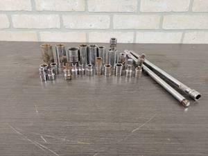 lot 568 image: (24) S-K 38 Drive Sockets and (2) 12 Extension - Sizes up to 1-116