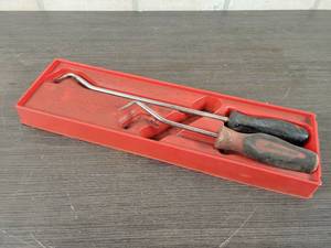 lot 589 image: Snap-on Radiator Hose Picks