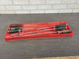 lot 593 image: (6) Snap-on Screwdrivers - Longest is Approx. 21