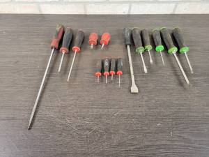 lot 604 image: Assorted Snap-on Screwdrivers and More