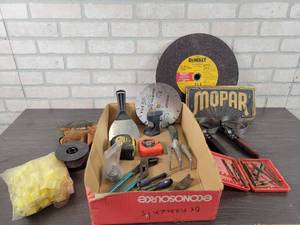 lot 634 image: Assorted Tools and Supplies - NO SHIPPING