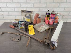 lot 644 image: KD 2528 Coil Spring Compressor, Automotive Parts, Tools and More - NO SHIPPING