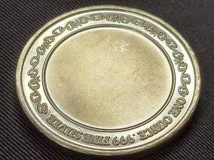 1 TROY OZ .999 FINE SILVER LION ROUND