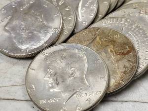 ROLL OF 20 US 40% SILVER KENNEDY HALF DOLLARS 1965-1969