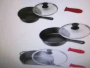 MegaChef 9-Pc. Pre-Seasoned Cast Ir...