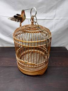 lot 10 image: Wooden Birdcage