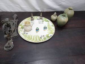 lot 20 image: Collection of Dcor