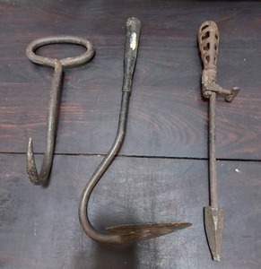 lot 30 image: Collection of Vintage Metal Tools