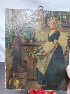 lot 32 image: Miscellaneous Dcor