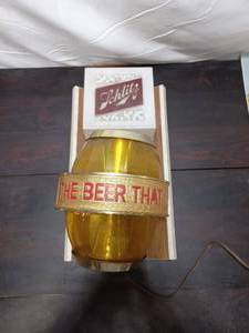 lot 41 image: Schlitz Spinning Keg Beer Sign